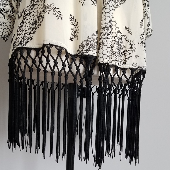 NWOT Kimono - Picture 2 of 8